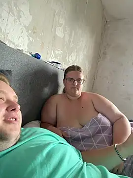 Chat XXX Live CurvyPaar2