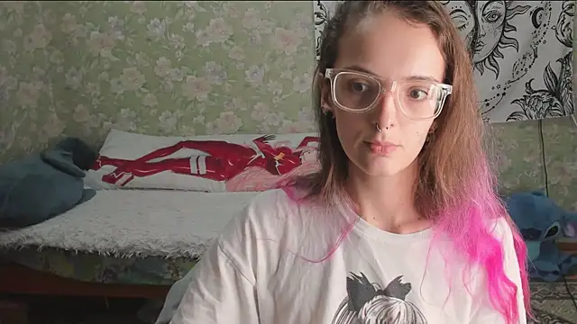 Chat +18 de Cutie_Adelia ao vivo