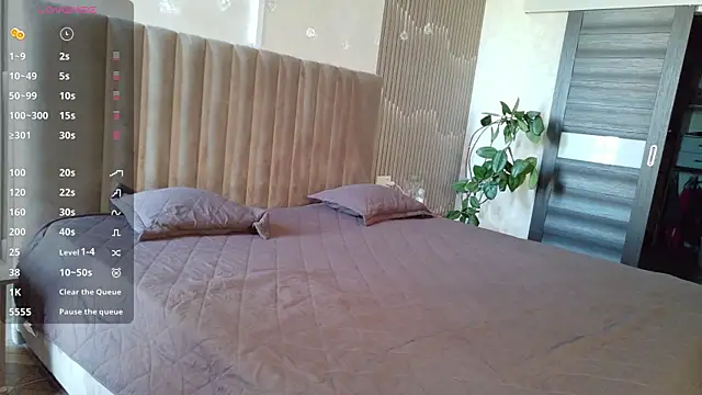 Monica_Weiss Chat XXX in diretta