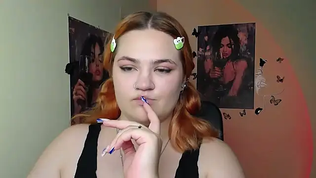 RinaRiii Chat XXX in diretta