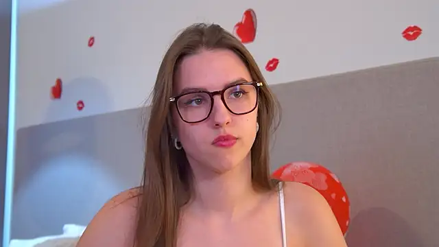 AliceAtkins live XXX chat