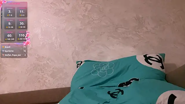 Chat XXX en directo de MonikaSullivan