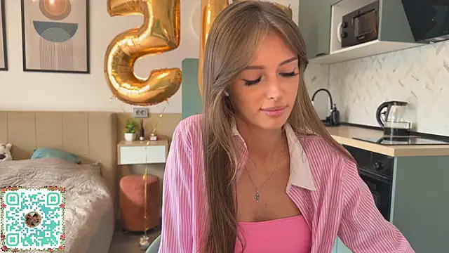 MonaBlisss XXX чат на живо