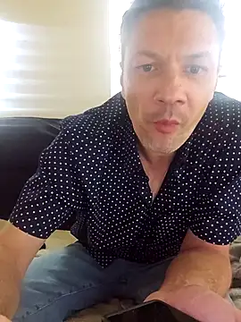 tomek84 – Naživo XXX chat