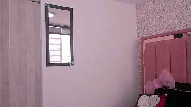 LIA__MILLER_'s Live XXX Chat