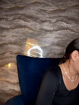 Chatroom XXX en direct de Mia_Luxor