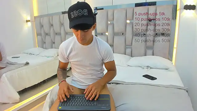 Show de Ruslan_marcel na webcam