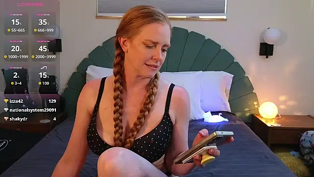 CharlotteDoe webcam show