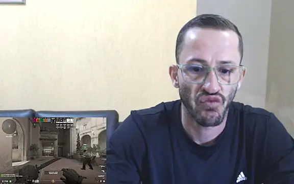 Chat +18 de MeladoDiMel ao vivo