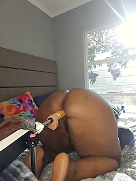 Kinkyphatass Chat XXX live