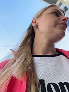 دردشة HarrietDart الجنسية المباشرة