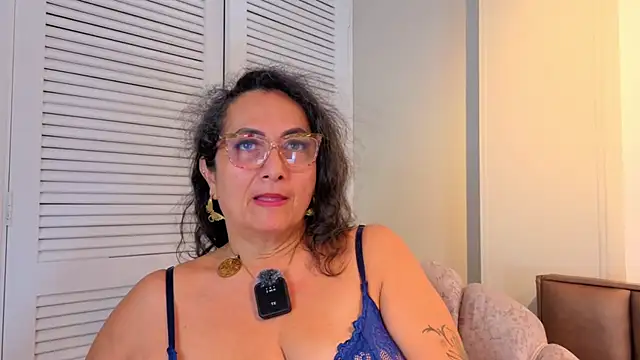AlessandraLeroy Adlı Modelin Canlı XXX Sohbeti