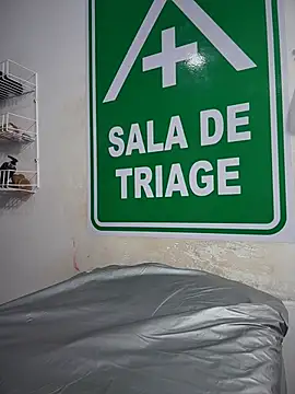 Chat +18 de Kinky_DoctorX ao vivo