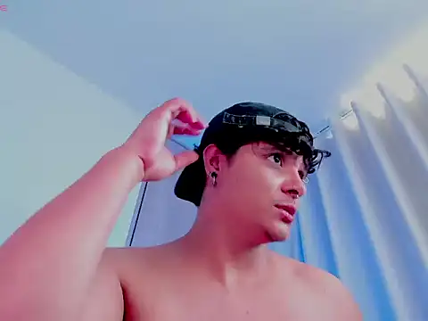 Yossef_ftm webcam show