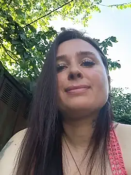 Show modela KikiXRed na web-kameri