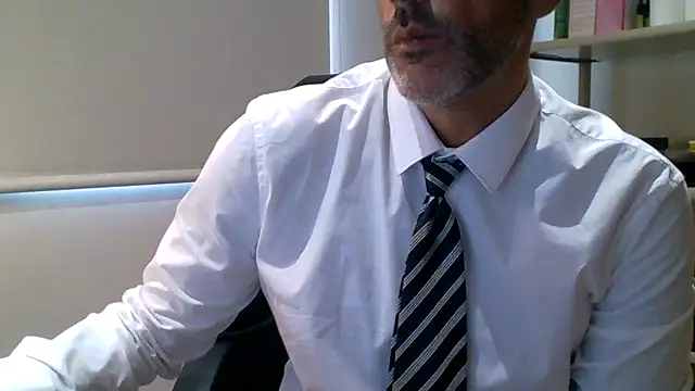 66MA69: απευθείας συνομιλία ΧΧΧ