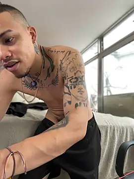 Chatroom XXX en direct de AlphaMasterXxx