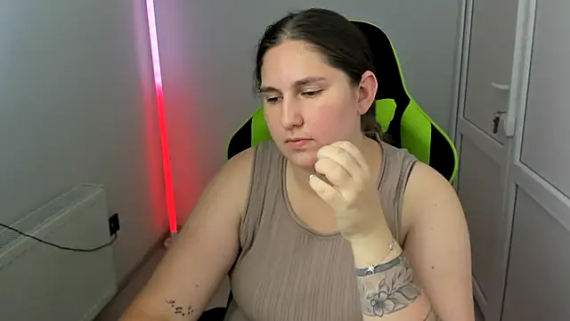 LunaVenom's Live XXX Chat