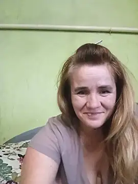 Chatroom XXX en direct de SannyMILF