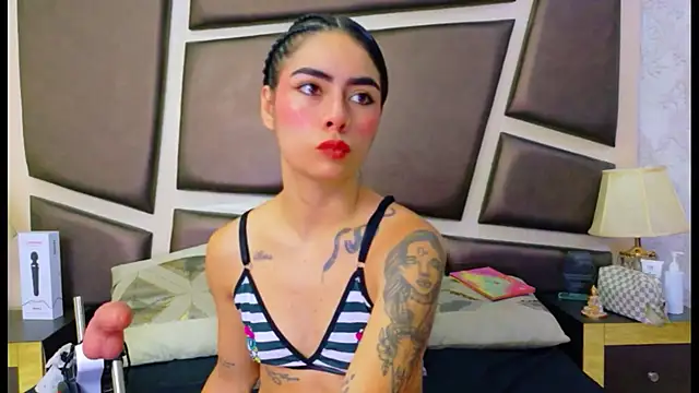 NicoleEsposito's Live XXX Chat