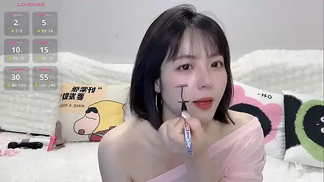 Chat XXX ao vivo de Lucy-8