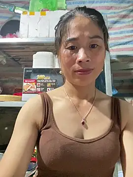 tinacum012's Live XXX Chat