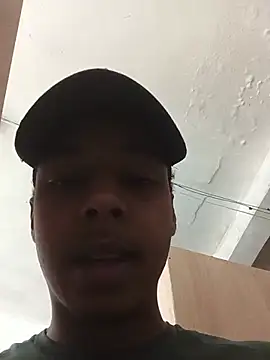 Chat +18 de Olliveira__ ao vivo