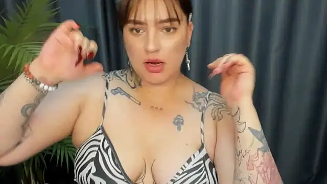 NikkiSummer's Live XXX Chat