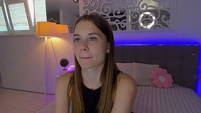 LuisaClover's Live XXX Chat