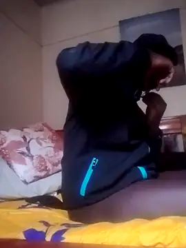הופעת וובקאם של ClinDi