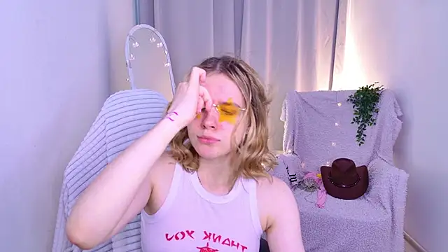MilanaRayy Chat XXX in diretta