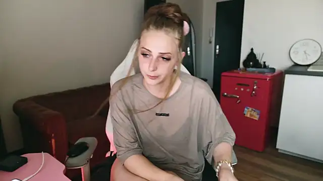 Celeste_Off Live XXX-Chat