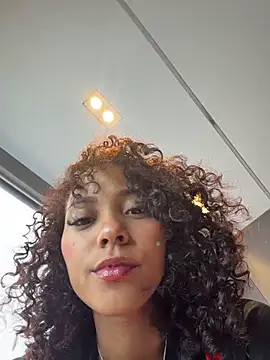 LizStorm_ élő XXX-chatje