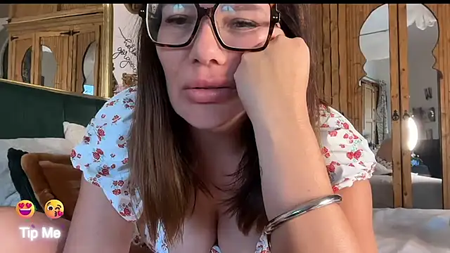 Chat XXX en directo de MrsMelia