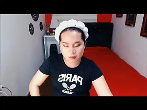 DesireeslutTS 在線直播表演