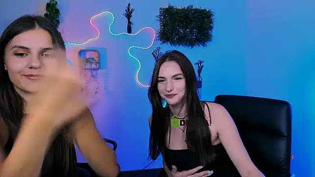 Show modela lisa_dark_ na web-kameri