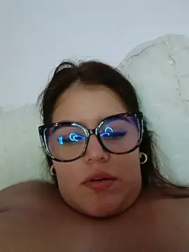 Chatroom XXX en direct de Bonny_rousse01