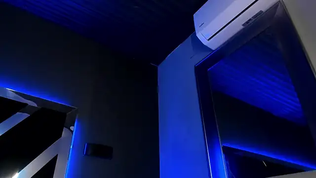 Chat +18 de kaletattoo ao vivo