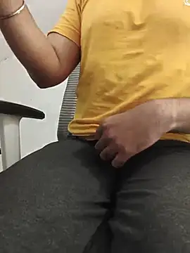 8inch_hunk19's Live XXX Chat