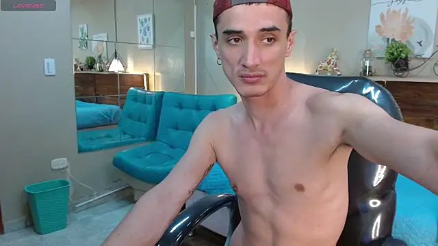 Онлайн чат XXX FelipeFriendly