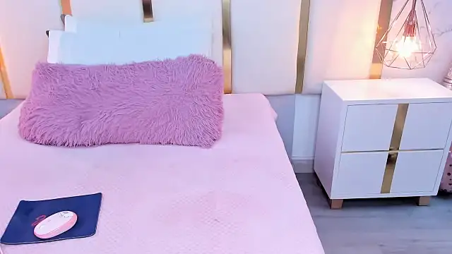 KamilaVegga's Live XXX Chat