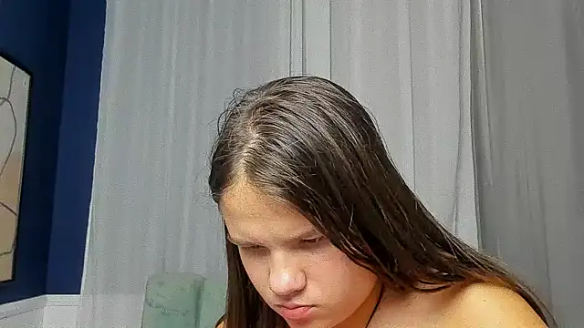 AdeleCruz Live XXX-Chat