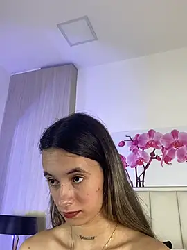 JuliaColemann's Live XXX Chat