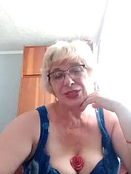Živý XXX chat 52MiaLove02