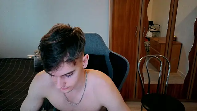 BradyFlint – Live XXX-chat