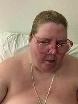TheMotherPearl Webcam-Show