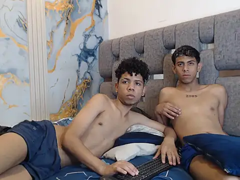 CUTE_BOYS2026's Live XXX Chat