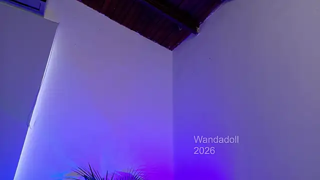 WandaDoll Adlı Modelin Canlı XXX Sohbeti