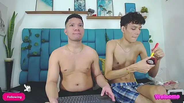 Dirty3someGuys Live XXX-chat