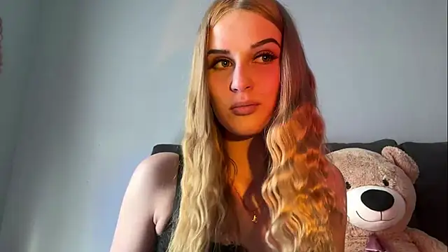 Pokazy przed kamerką – HermaKitty